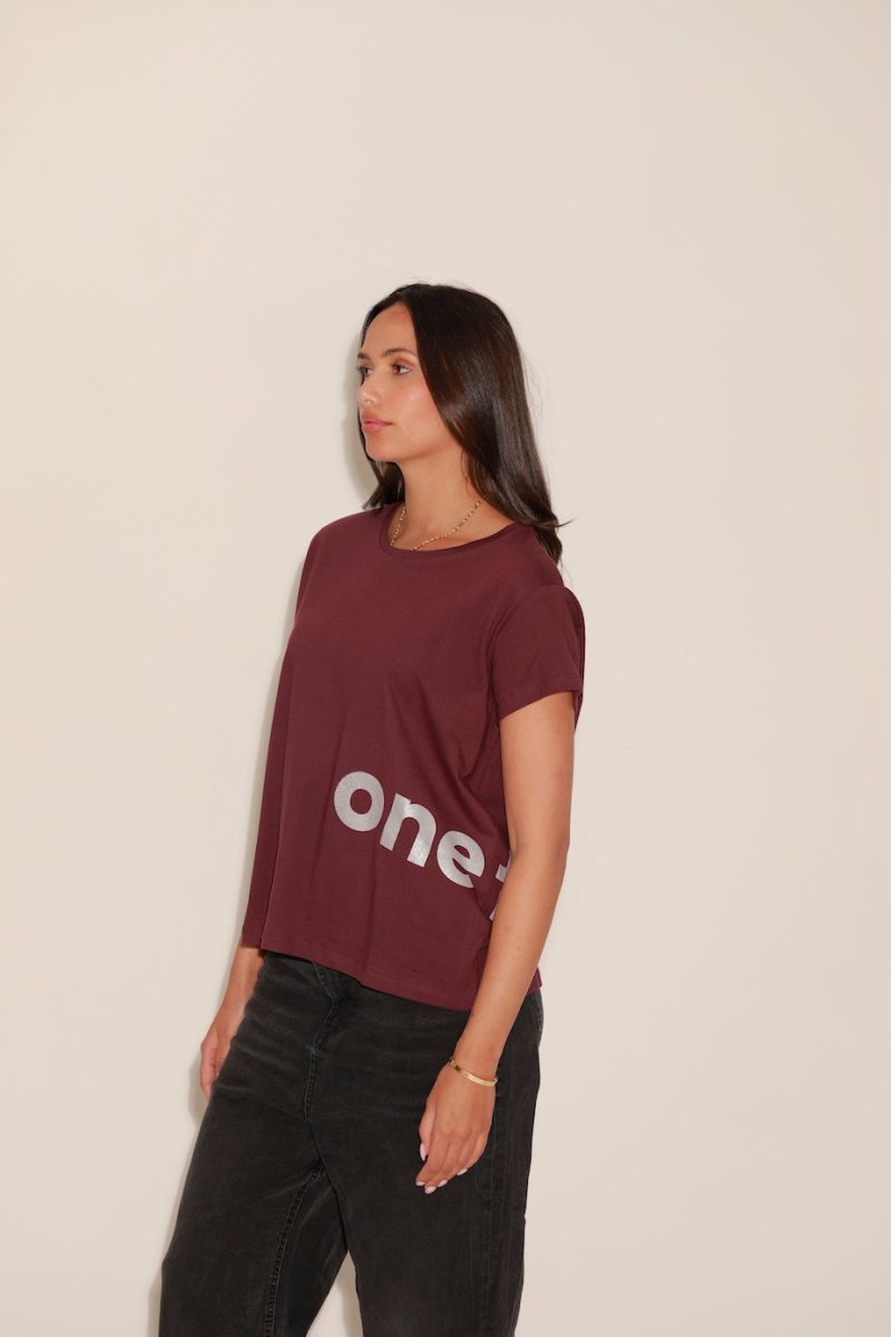 T - SHIRT JOE BURGUNDY XS - ONE TEE