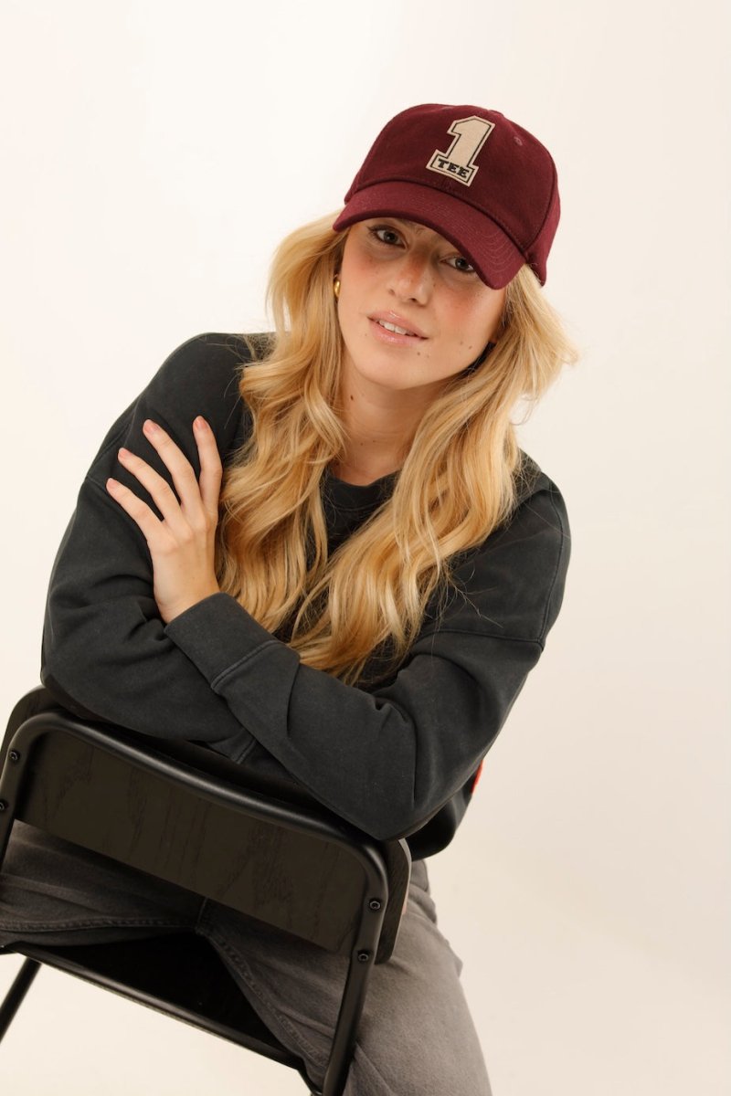 CASQUETTE ONE BURGUNDY - ONE TEE