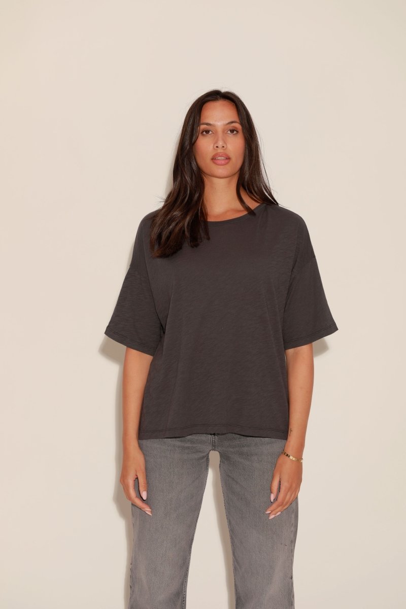 T-shirt Véronika - Chapitre 13 CARBONE XS - ONE TEE X VERONIKA LOUBRY